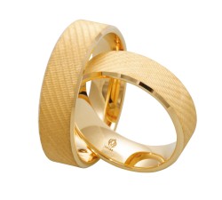 Wyjątkowe złote obrączki ślubne zdobione - zamówienie indywidualne